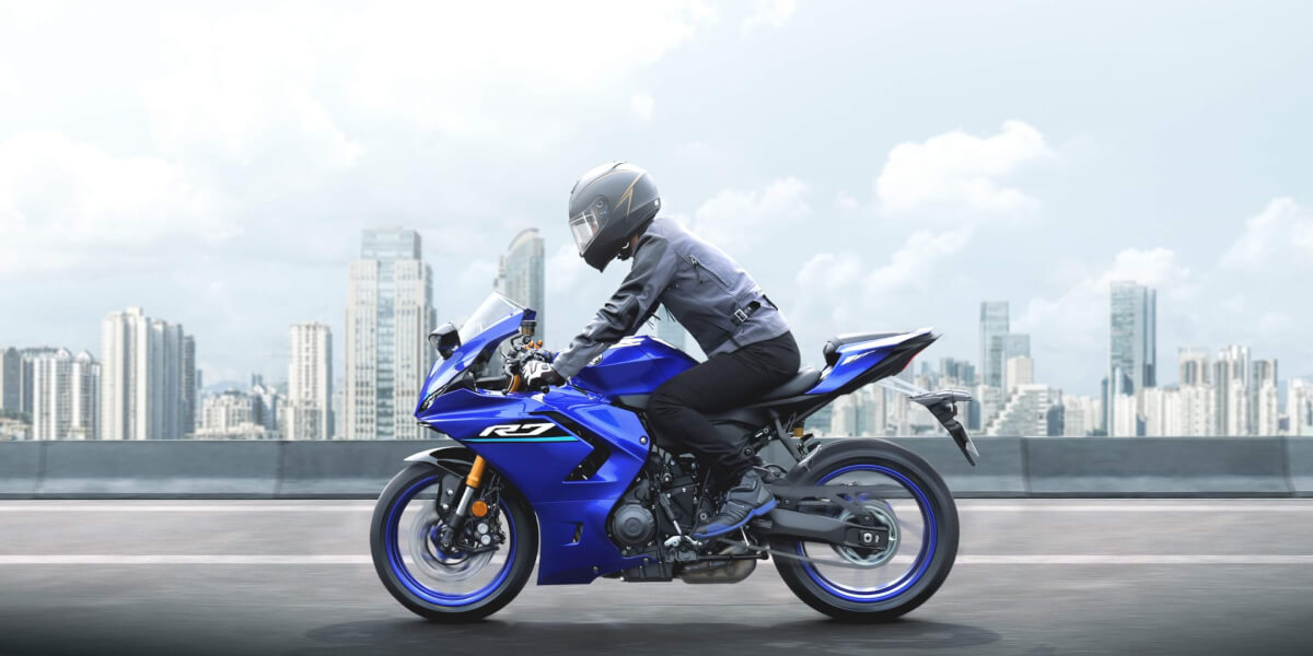 【2026年新型】YZF-R7登場！電子制御進化で初心者にもおすすめのスーパースポーツ
